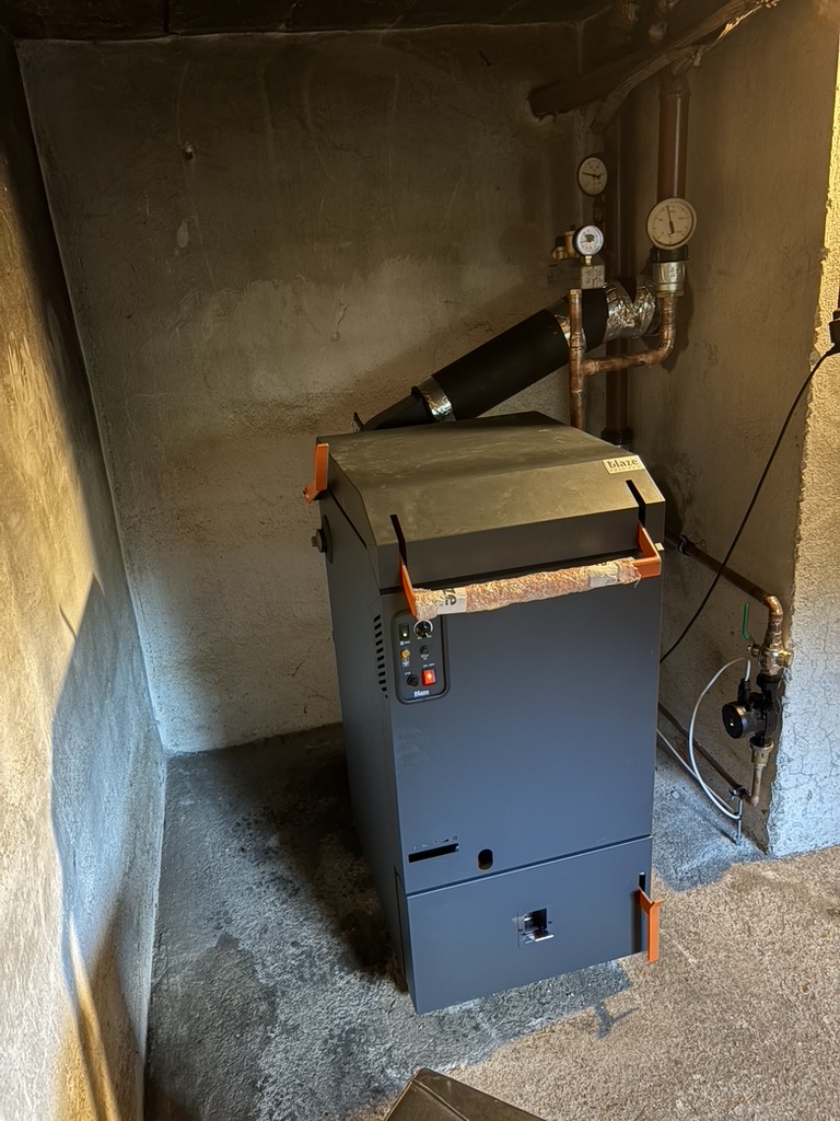 Nově instalovaný kotel Blaze Natural Plus 25 v kotelně